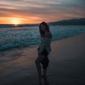 Meet your Posher, Lauren